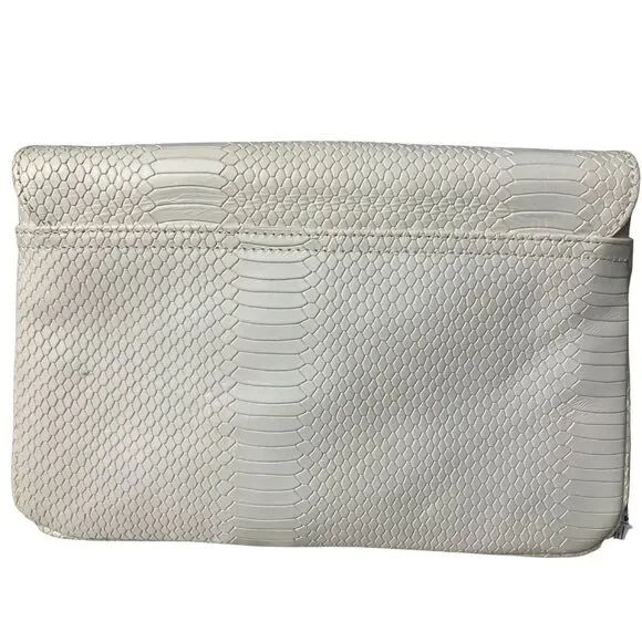 Elaine Turner White Snake-Embossed Clutch Wristlet | Like a New - Picture 12 of 16